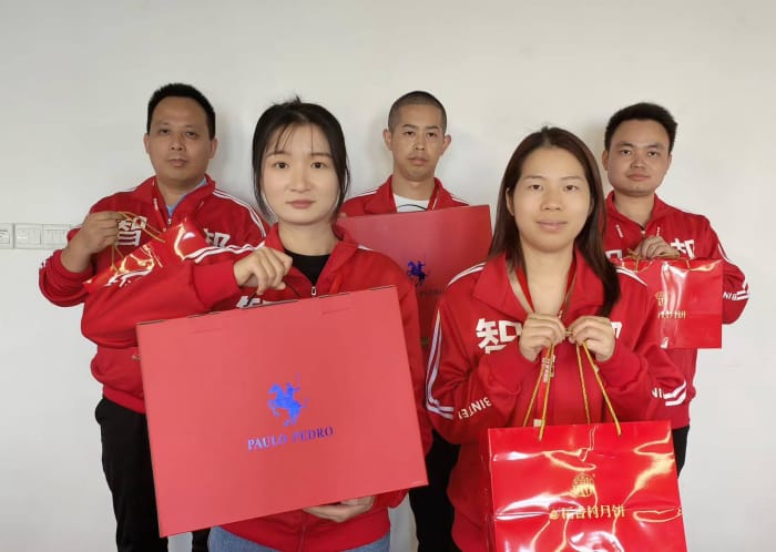 月满华诞,家国同庆,智邦国际祝您中秋国庆双节快乐! 月满华诞,家国同庆,智邦国际祝您中秋国庆双节快乐!