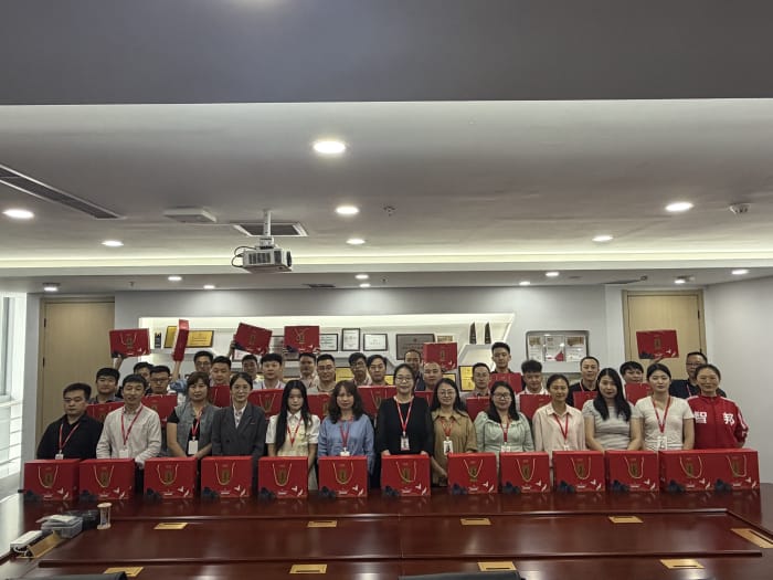 月满华诞,家国同庆,智邦国际祝您中秋国庆双节快乐! 月满华诞,家国同庆,智邦国际祝您中秋国庆双节快乐!